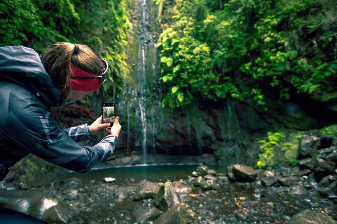 25 Fountains Levada: Hiking Tour in Madeira Rabaçal Valley (PR6) - Entering the Laurissilva: UNESCO forest time on a hiking tour