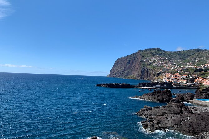 4 Hours Adventure Jeep Tour in Central Madeira Portugal - Stop 2: Câmara de Lobos, ocean views and a real fishing village vibe