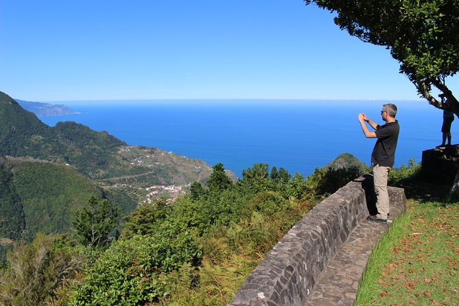 4x4 Full-Day Tour to Explore Portugal's Scents and Flavors - Lunch timing and how to think about the optional meal