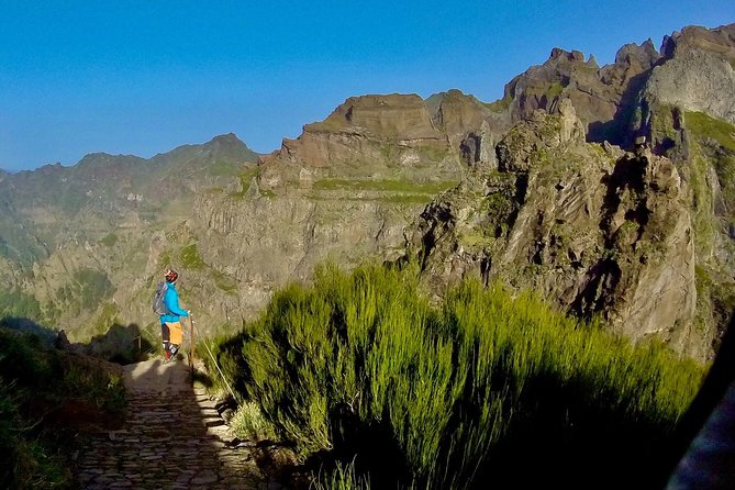 Achadas Teixeira- Pico Ruivo -& Pico pedras/Queimadas forest walk - A step-by-step look at your mountain day, from pickup to summit