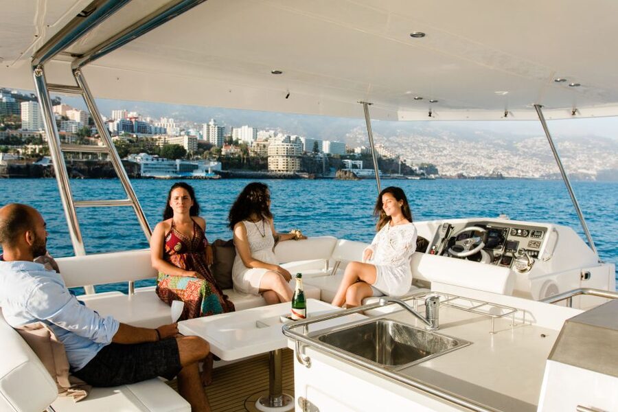 All Inclusive Whale and Dolphin Watching Luxury Tour - Duration, timing, and what to expect from a 3-hour structure