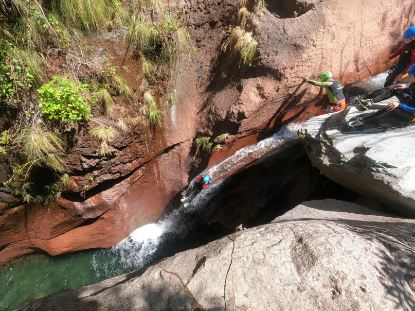 Canyoning Level 2 - Ribeira do Cidrão- Madeira Island - Should you book Curral das Freiras canyoning Level 2?