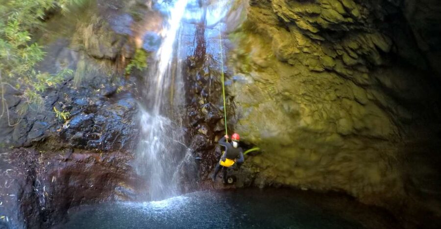 Canyoning tour: Private/Small group - What a 3 to 4 hour canyoning run feels like