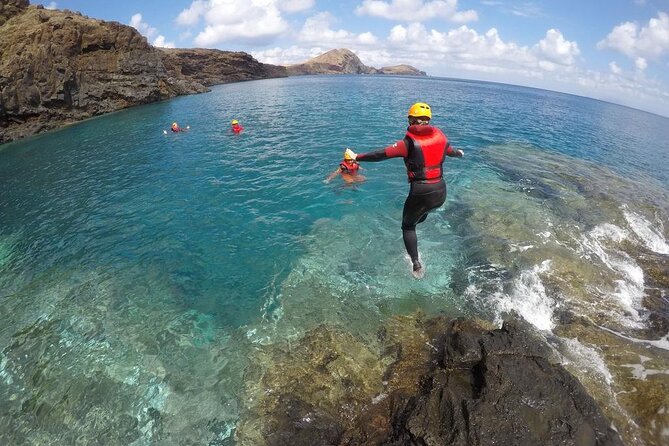 Coasteering Tour - Cliff jumping, swimming, scrambling. - A note on photos and smooth communication