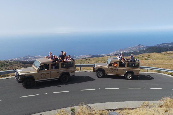 Cristo Rei, Arieiro Peak and Santo da Serra 4x4 Experience - Guide Service, Photo Stops, and the Small Group Advantage