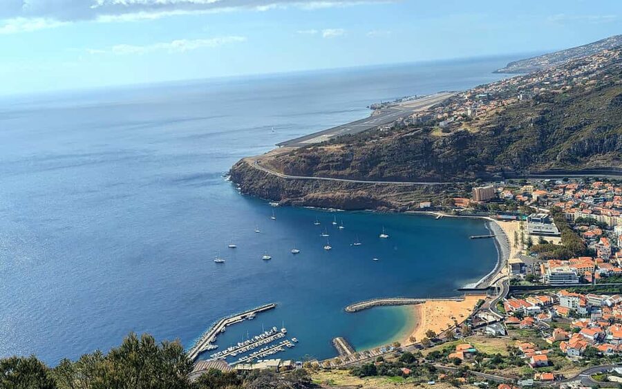 Discover Ponta de São Lourenço: Private Classic Jeep in 4h - Key highlights you will feel right away