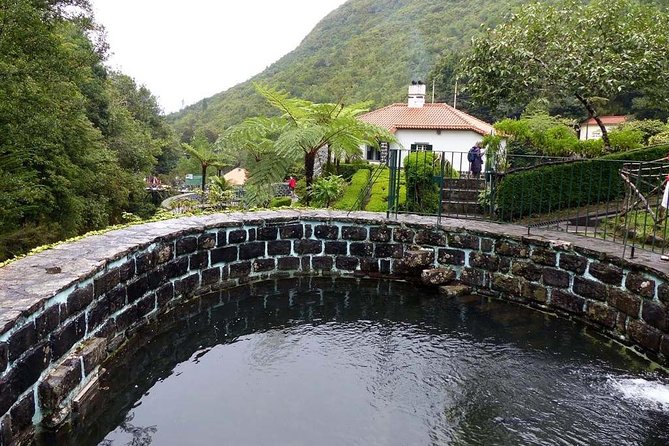 Discover The East - Madeira Island - Fortress of Faial viewpoint: big sightlines toward Eagle Rock and Porto Santo