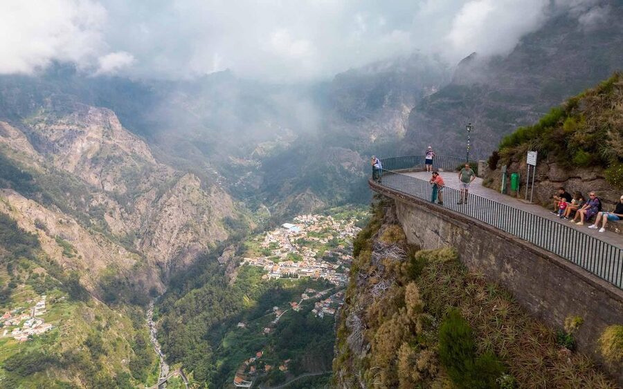Do Funchal - Nun's Valley Tuk Tuk Tour (2h30) - Eira do Serrado viewpoint: panoramic breaks and the story behind the place