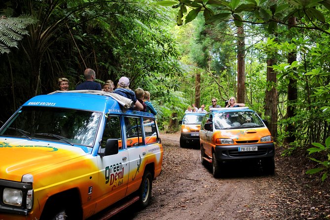 East 4x4 Santana & Peaks - Santana lunch and Casas Típicas: thatched-roof Madeira that feels lived-in