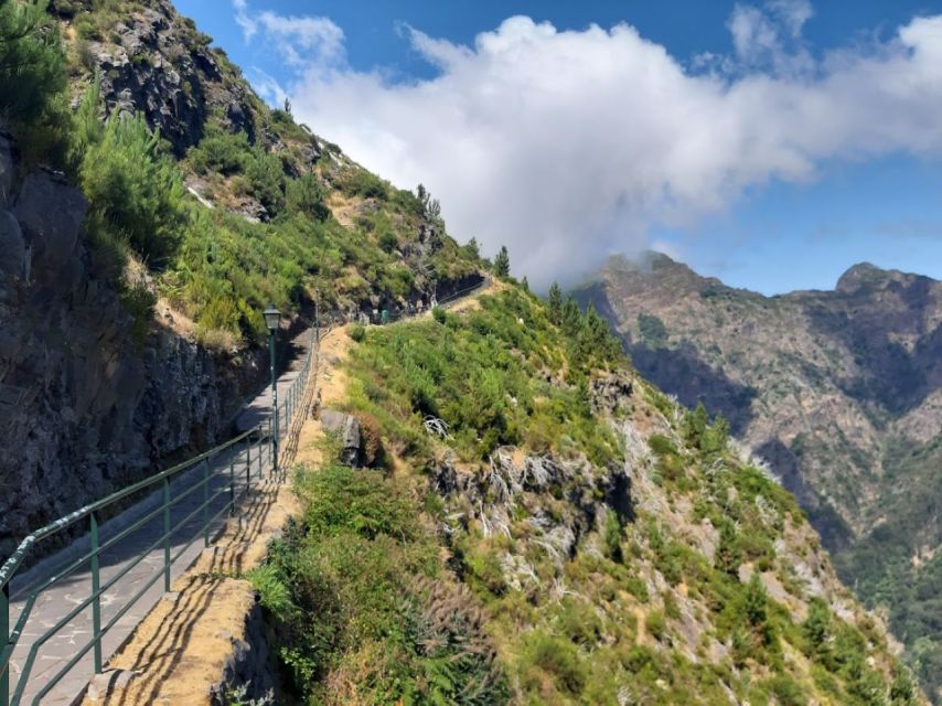 Eira do Serrado / Curral das Freiras (Nun's Valley) - Small Group Touring With Hotel Pickup and a Multi-Language Guide