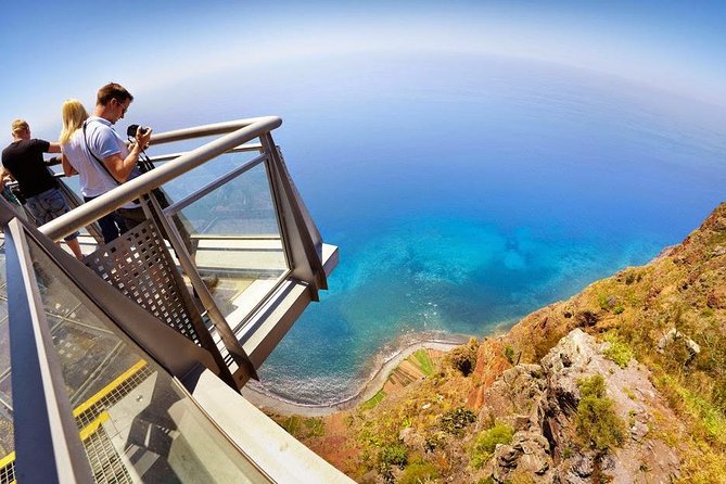 Exorbitant West Tour - Cabo Girão: the 580-meter cliff moment and what to pay for