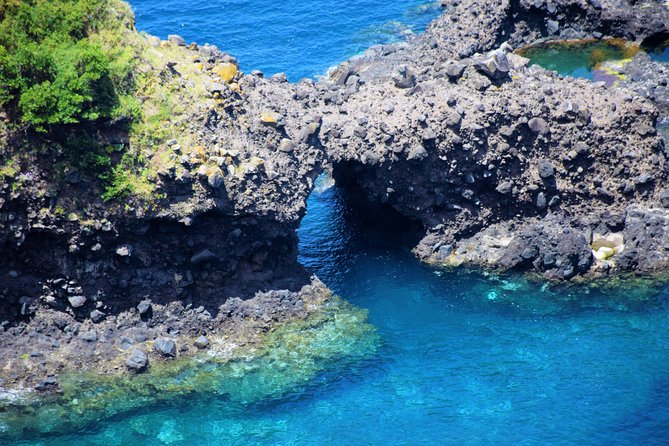 Full Day Tour of Madeira West - South-Coast highlights: Camara de Lobos, Ribeira Brava, and Madalena do Mar