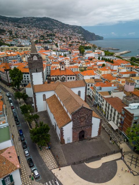 Funchal : 1 hour City Tour by Tuk-Tuk - The appeal of a one-hour tuk-tuk circuit in Funchal