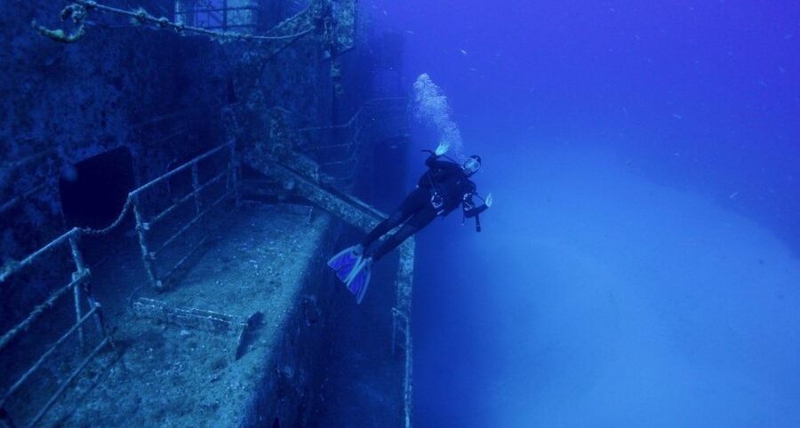 Funchal: Advanced Scuba Diving Afonso Cerqueira Wreck - Why This 85-Meter Afonso Cerqueira Wreck Is a Great Choice