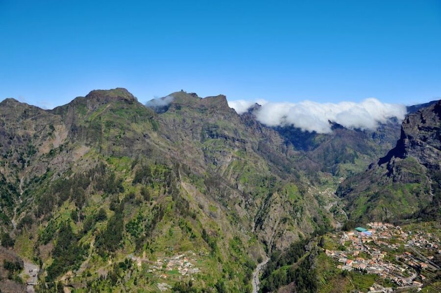 Funchal: Eira do Serrado Nun´s Valley viewpoint tuk tuk Tour - The route to Câmara de Lobos and the first preview viewpoints