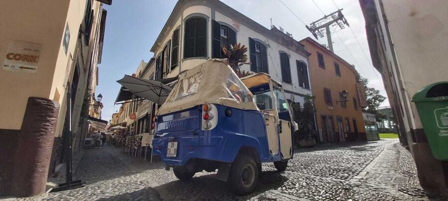 Funchal: Guided City Tuk-Tuk Tour - Photo stops and guide style: where the tour becomes personal