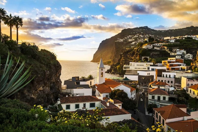 Funchal:Hop-on Hop-off Bus & Whale & Dolphin boat Excursion - Hop-on hop-off bus route: how to use the stops like a local
