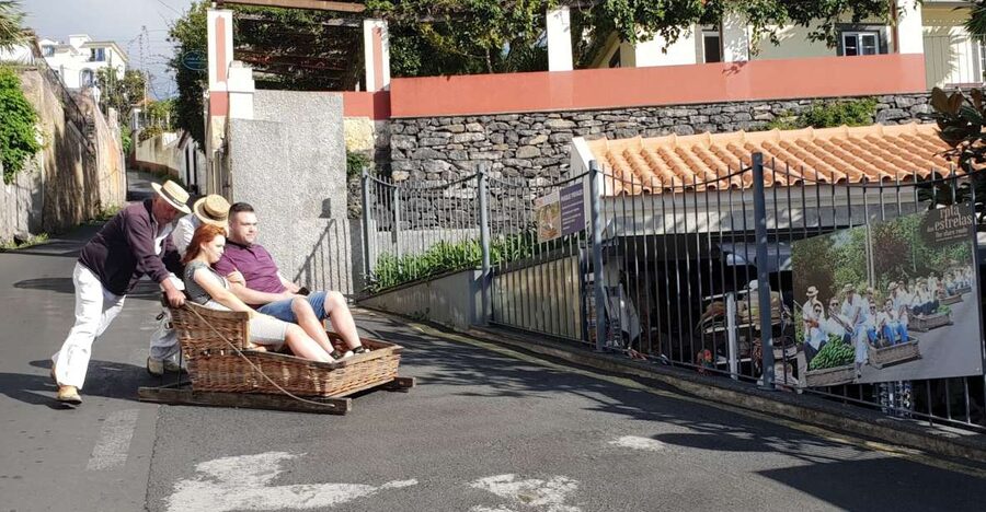 Funchal: Monte Toboggan and Old Town Tour by Tuk-Tuk - The climb to Monte: why the altitude matters (585 meters)
