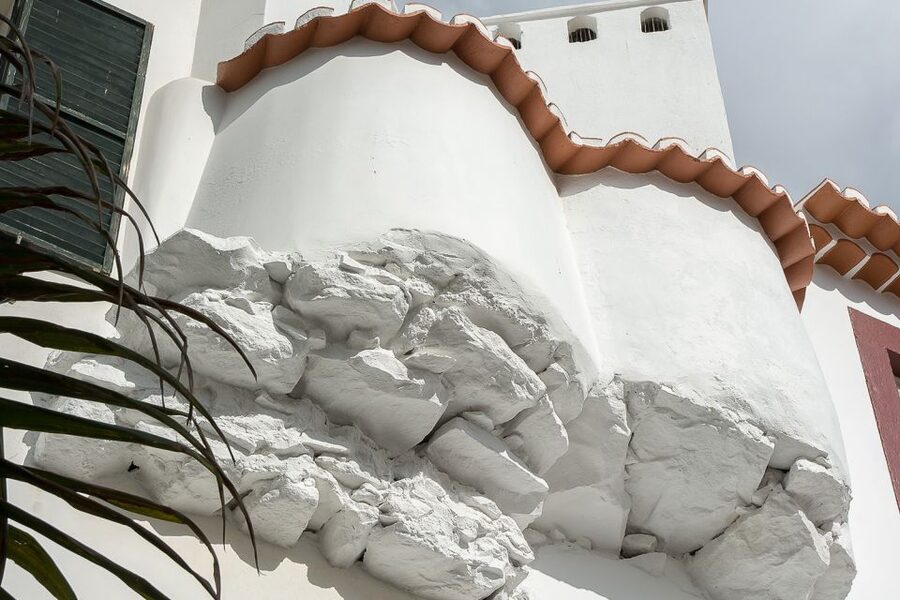 Funchal: Old Town Walking Tour - Madeira Photography Museum and the quieter side of the old streets