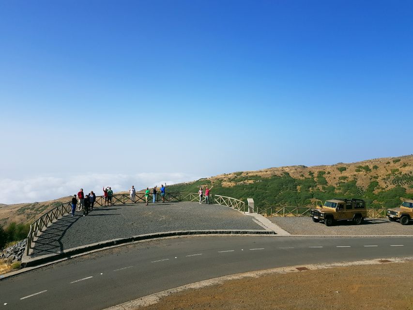Funchal: Pico Arieiro, Cristo Rei and Dolphins Watching - Why this Madeira day trip works: Pico do Arieiro plus sea time