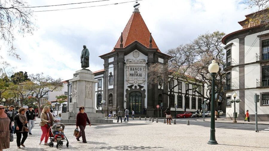 Funchal: Private Guided Walking Tour - Mercado dos Lavradores: the best place to start your Madeira story