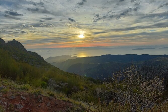 Half day Tour From 0 To 1818 Meters To Pico Do Arieiro Sunrise - Stop 1: Pico do Arieiro at around 1800 meters, where the clouds become the backdrop