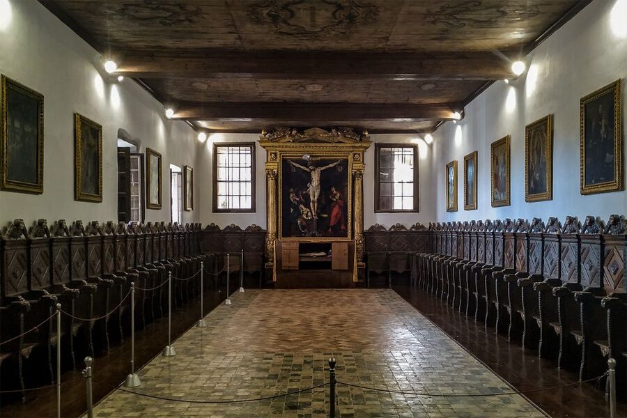 Hidden Funchal: Stories & Secrets Tour - Pace, small groups, and guides from the University of Madeira programme