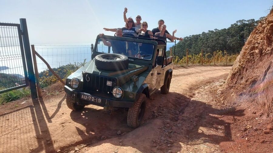 Madeira: 4 hours Classic Jeep tour in Central Madeira - The off-road part: fun if you’re flexible, uncomfortable if you’re not