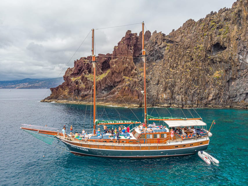 Madeira : 5 hour East Coast boat excursion - Ponta de São Lourenço: The Swim and Snorkeling Stop You Should Plan For