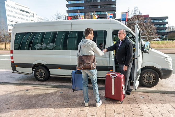 Madeira Airport (FNC) Arrival Transfer (Airport to Funchal Hotels or Address) - Flat-Fee Comfort: No Queues, No Meter Watching