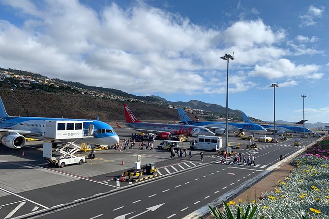 Madeira Airport Round Trip Shuttle Transfers Service - Key Points At A Glance
