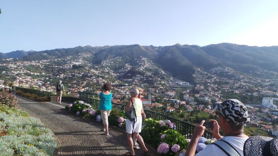 Madeira: Cabo Girao, Jeep Tour Adventure and Wine Tasting - Small practical tips that make the day smoother
