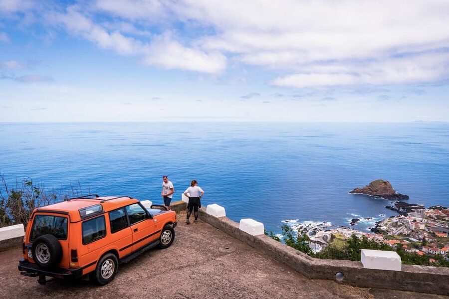 Madeira : Full Day Adult-only west 4x4 Tour - Porto Moniz lunch break, local food and no tourist-menu mindset