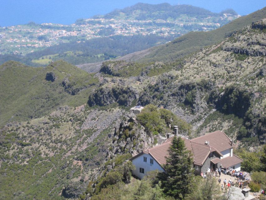 Madeira: Full-Day Pico Ruivo / Achada do Teixeira Walk - From Pickup to Picarouto, Starting Without Stress