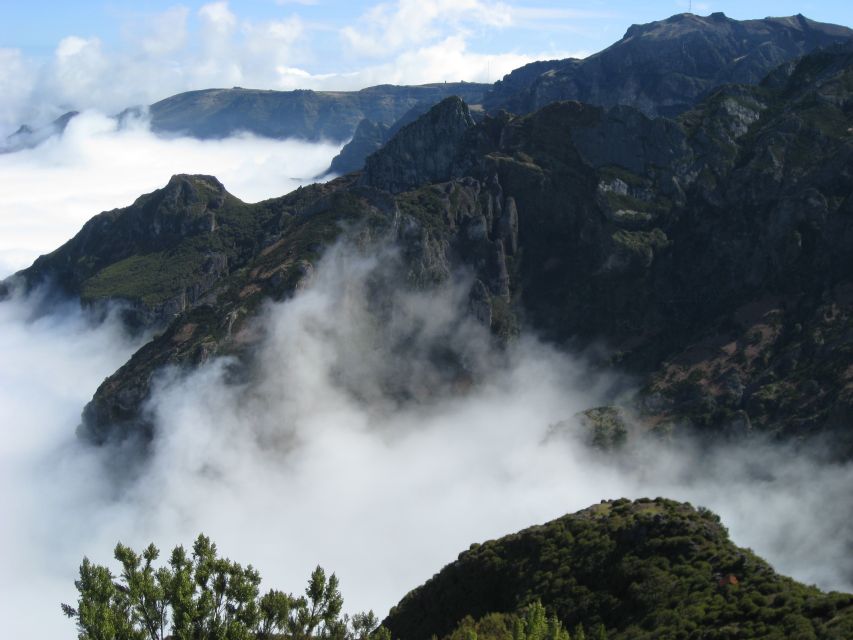 Madeira: Full-Day Pico Ruivo / Achada do Teixeira Walk - Pico Ruivo Climb, Earning the Highest-Point Views