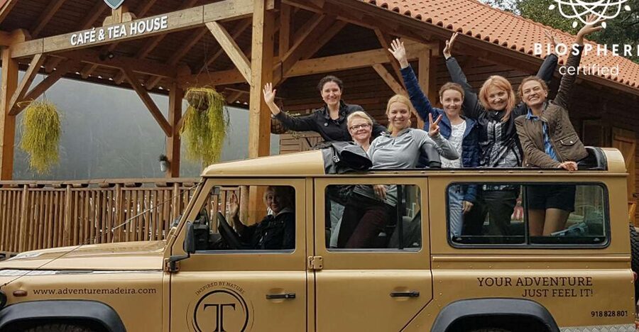 Madeira: Full Day Private Jeep Tour East or West - East Tour: Pico do Areeiro at 1,818 m and the Santana thatched-roof look