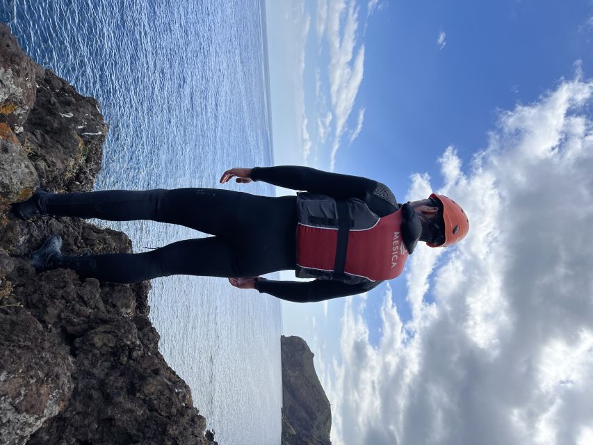 Madeira: Garajau Coastal Hike and Cliff Jumping - Jumping Off Cliffs Up to 20 Meters: Safety, Nerves, and Real Pros