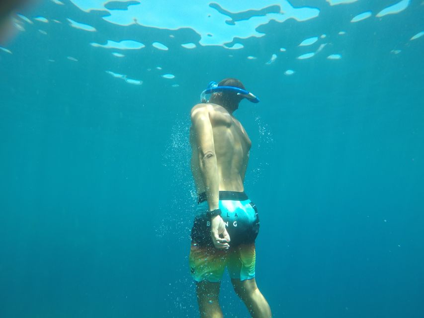 Madeira: Garajau Nature Reserve Kayak and Snorkel Tour - Getting to Garajau: Meeting at the Cristiano Ronaldo Statue