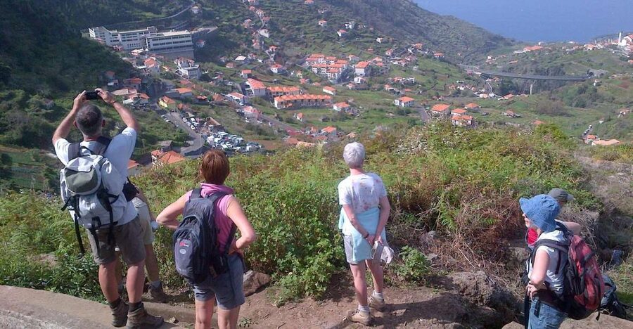 Madeira: Levado do Norte 2-Hour Hiking Tour - What you actually pass on the 7 km levada walk