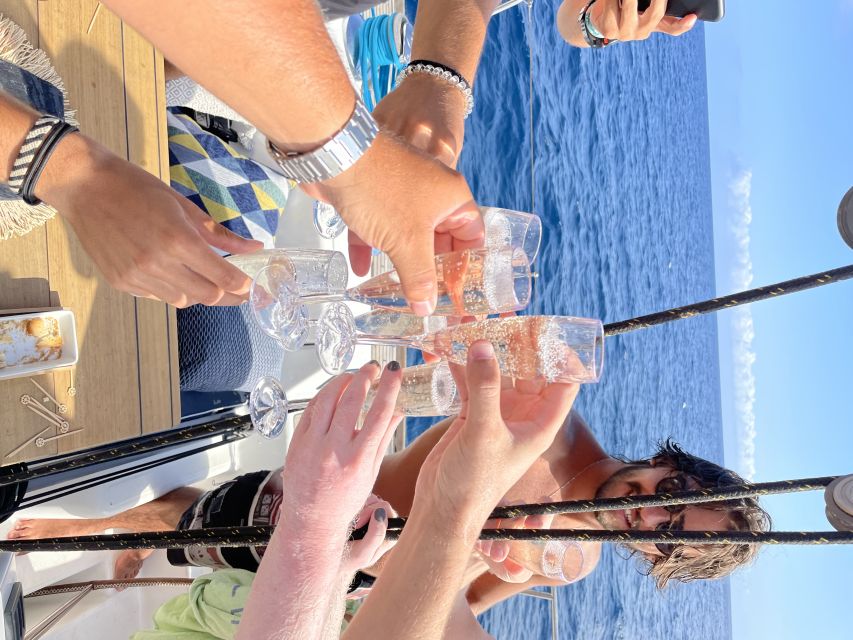 Madeira: Luxury Yacht & Sailing Sunset Tour - Sailing the South Coast: From Funchal to the Viewpoints You Came for