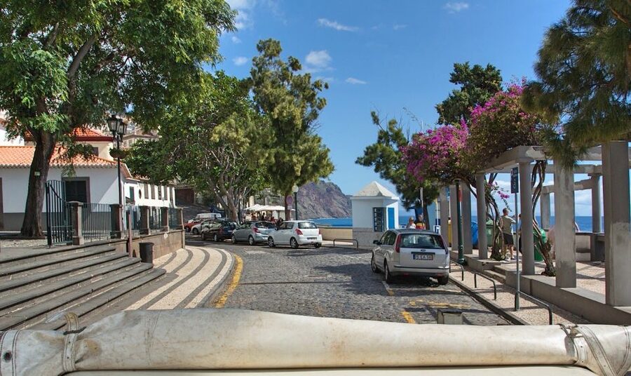 Madeira: Mini-Combo East Challenge: Jeep Safari + Levada - What to bring for warm sun, cool breezes, and real walking ground