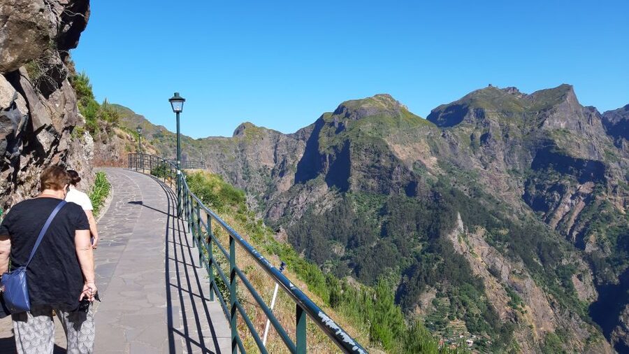 Madeira: Nun's Valley Private Tour - Pico dos Barcelos: the 335-meter “warm up” viewpoint