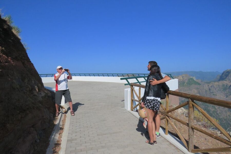 Madeira : Nun's Valleys and Pico Areeiro 4X4 Tour - Camacha wickerwork: seeing a craft in action