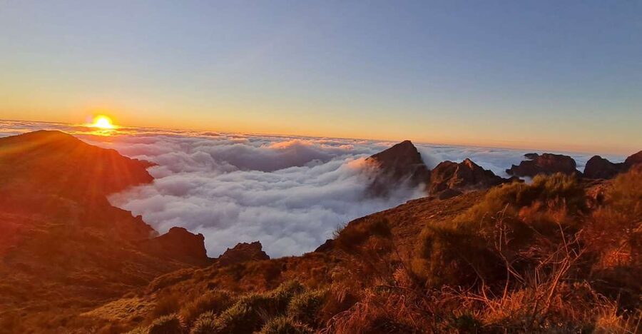 Madeira: Pico do Arieiro Sunrise with East and West Tour - Breakfast right after sunrise: the part most people underestimate