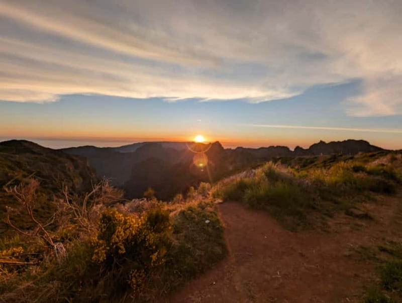 Madeira: Pico do Arieiro Sunset with Optional Dinner - Pico do Arieiro sunset, plus dinner in a restored old mill