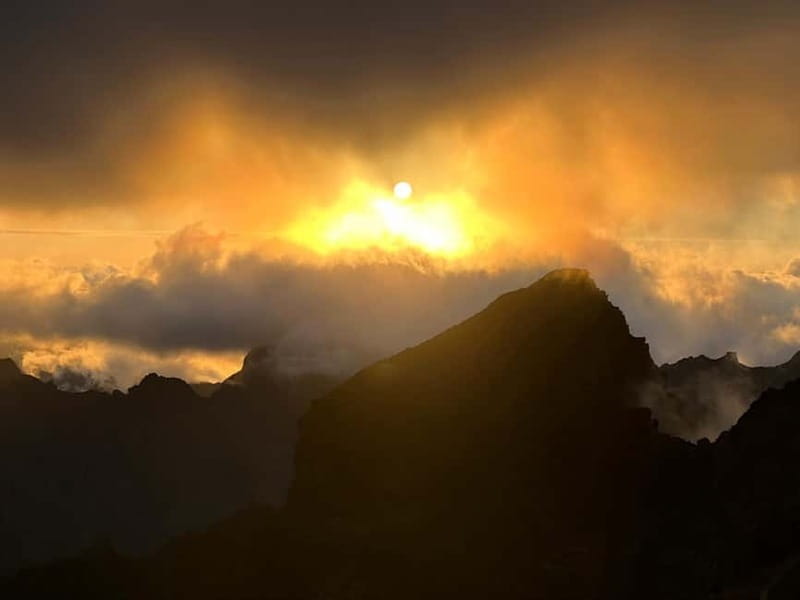 Madeira: Pico do Arieiro Sunset with Optional Dinner - Weather shifts: what happens if Pico do Arieiro is fogged in