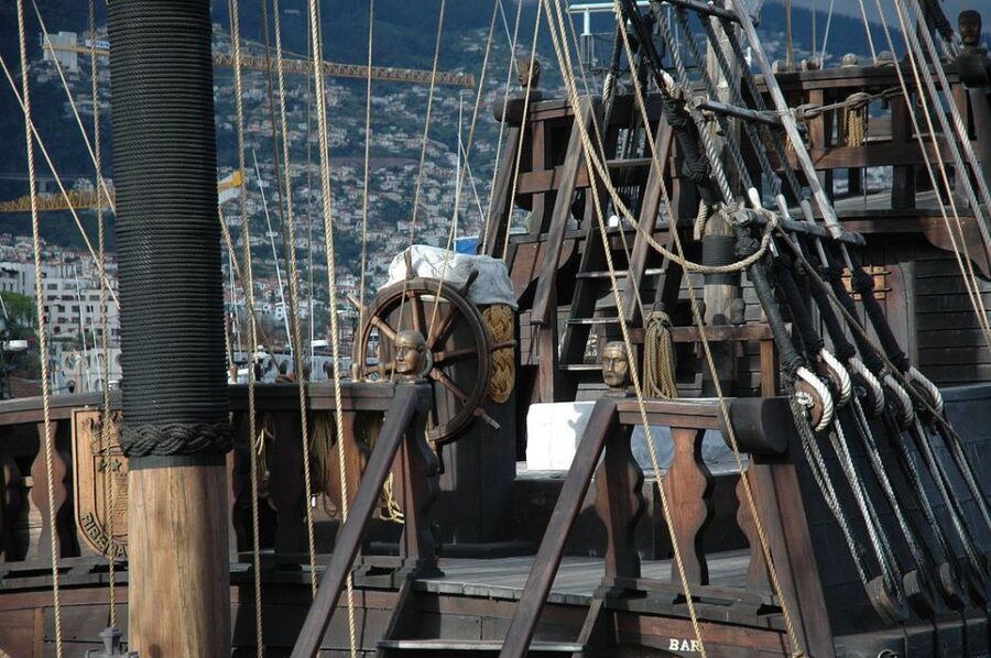 Madeira Pirate Ship: 3-Hour Boat Trip - Cabo Girao anchoring and the swim stop: the moment the boat becomes a beach