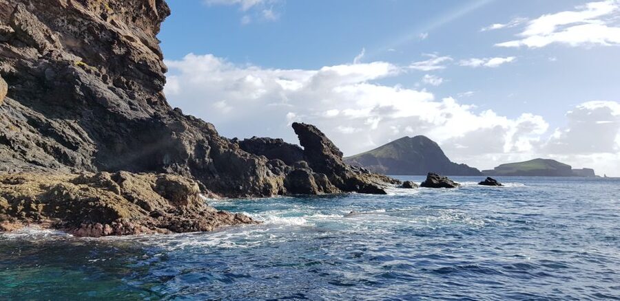 Madeira: Ponta de São Lourenço Lighthouse Boat Tour - Where you end matters: Elephant rock on the Marina da Quinta do Lorde option