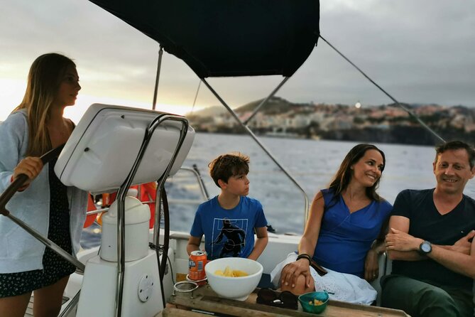 Madeira Private Sunset Boat Tour from Funchal - Câmara de Lobos: fishing village views with real stories