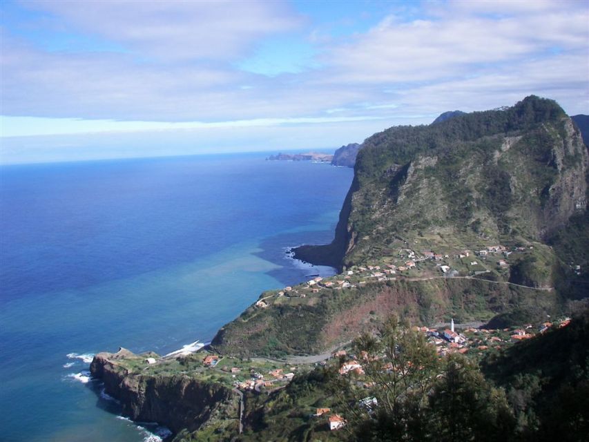 Madeira: Santana 6-Hour Full-Day Tour - Pico do Arieiro at 1,810 meters: where the views do the talking